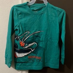 Nike long sleeve tee size (M) 5-6